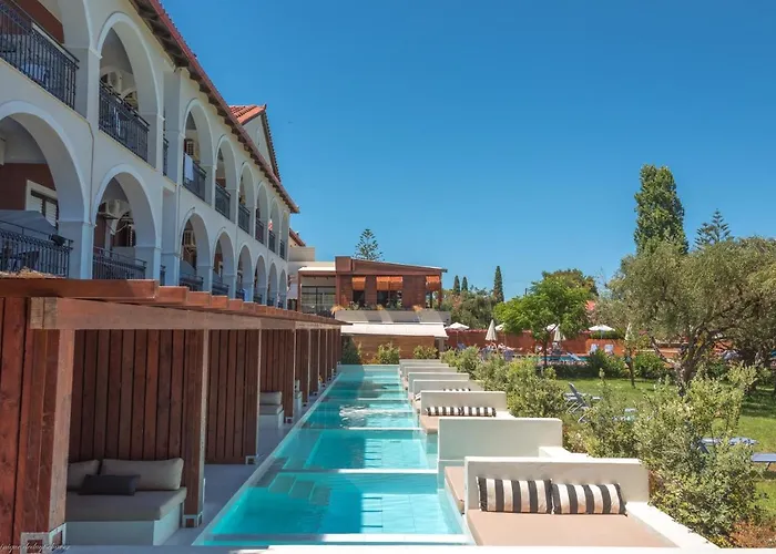 Laganas hotels near Zeros