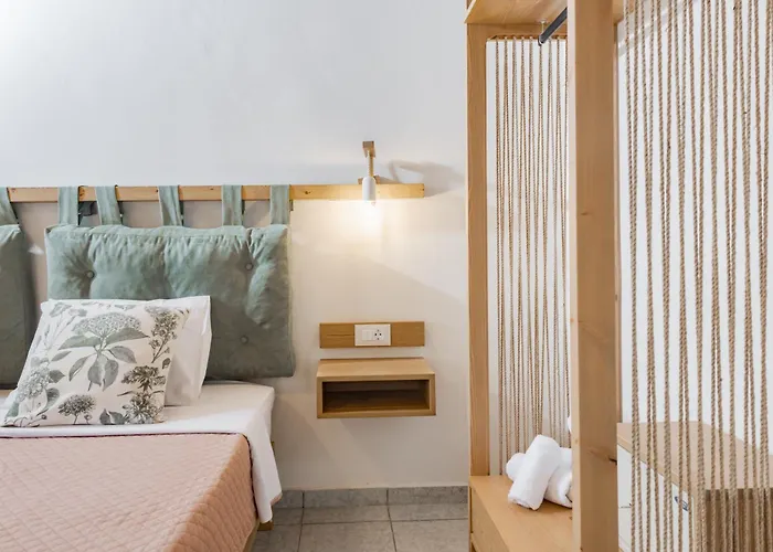 Pet friendly Sunset Apartments Tsilivi 