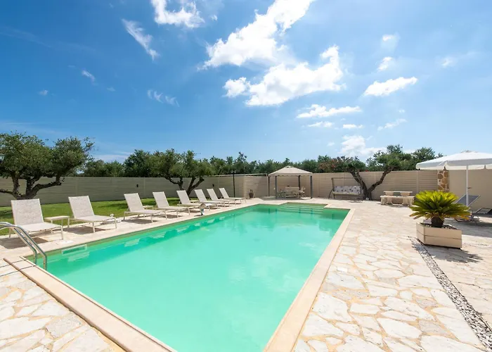 Eleni'S Family Villa Laganas